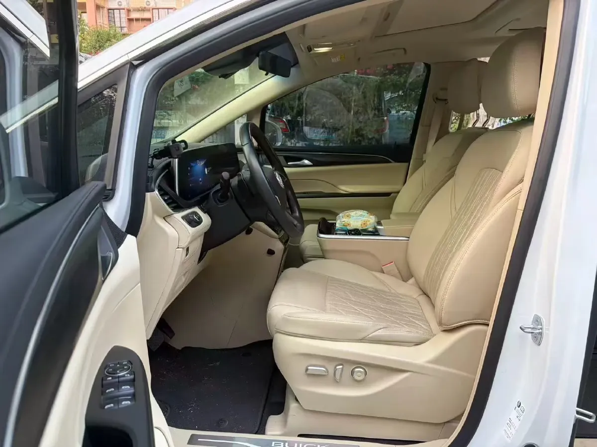 2023 Buick GL8 2.0T 237HP L4 9AT,autocango,china used car exporter,china ev exporter,chinese used car exporter,chinese used ev exporter