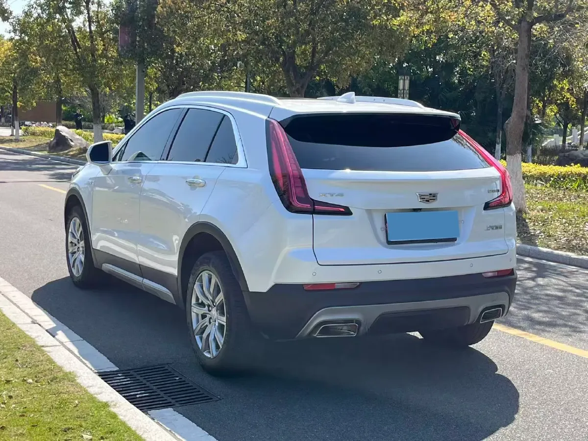2021 Cadillac XT4 2.0T 237HP L4 9AT,autocango,china used car exporter,china ev exporter,chinese used car exporter,chinese used ev exporter
