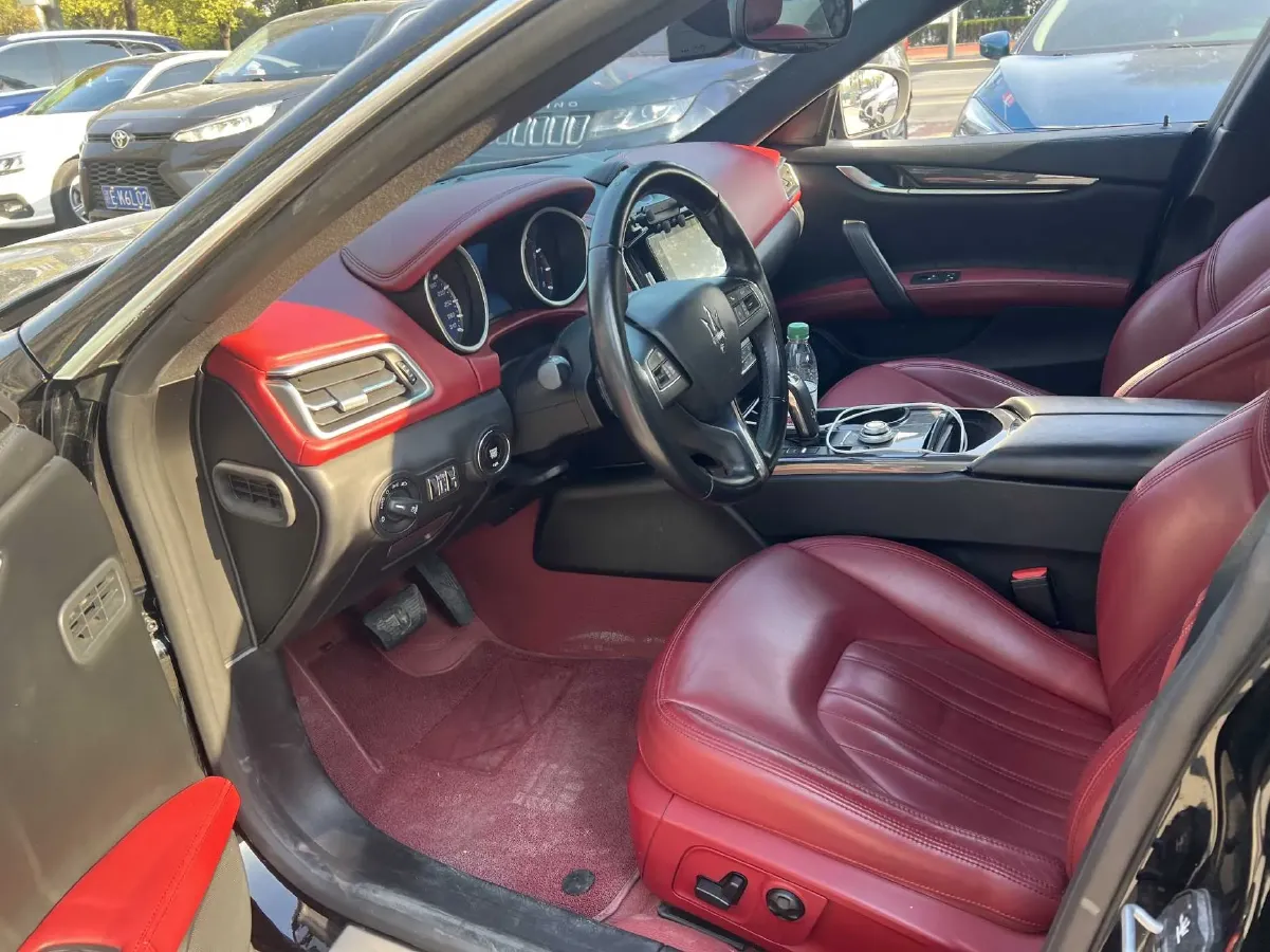 2019 Maserati Ghibli 3.0T 350HP V6 8AT,autocango,china used car exporter,china ev exporter,chinese used car exporter,chinese used ev exporter