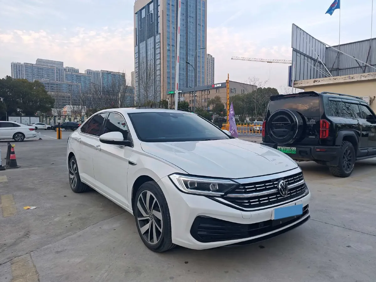 2024 Volkswagen Sagitar 1.5T 160HP L4 7DCT,autocango,china used car exporter,china ev exporter,chinese used car exporter,chinese used ev exporter