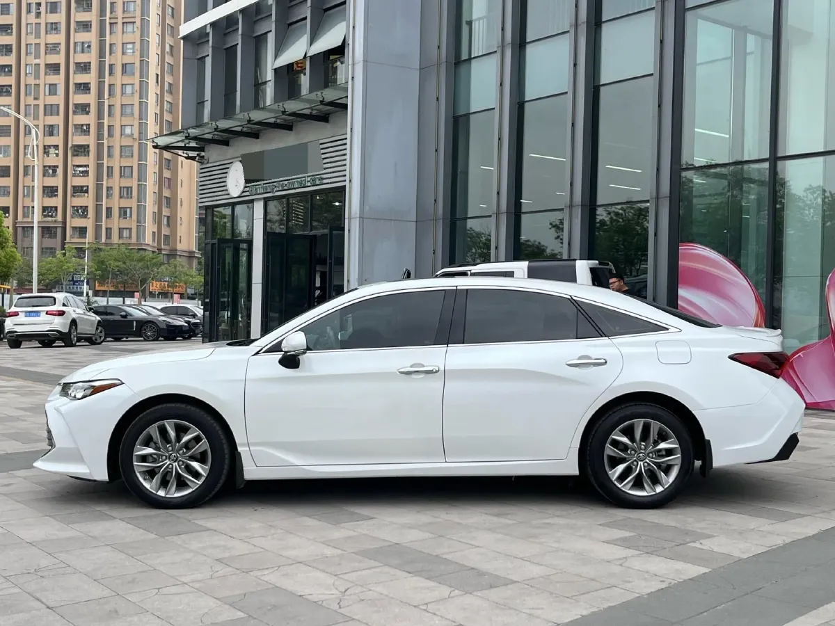 2021 Toyota Avalon 2.5L 209HP L4 8AT,autocango,china used car exporter,china ev exporter,chinese used car exporter,chinese used ev exporter