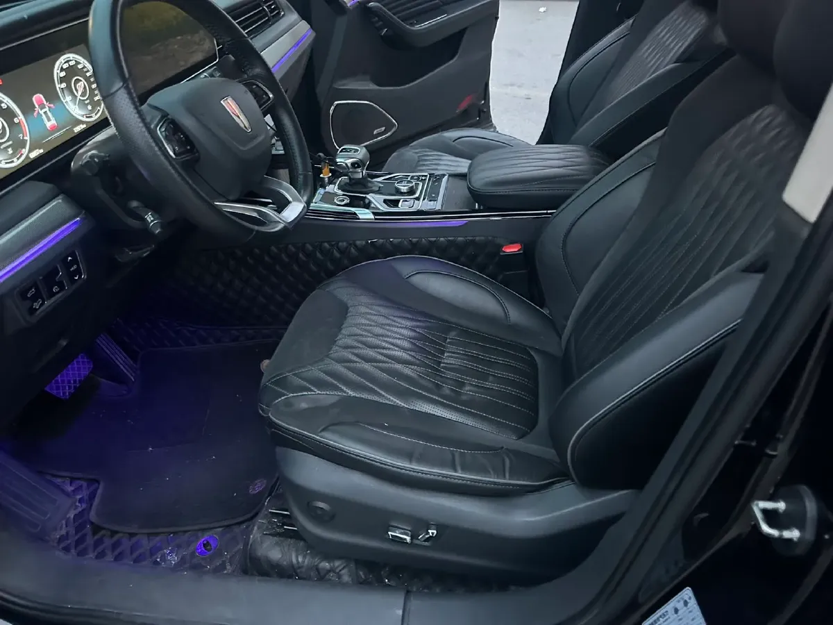 2022 HongQi HS5 2.0T 224HP L4 6AT,autocango,china used car exporter,china ev exporter,chinese used car exporter,chinese used ev exporter