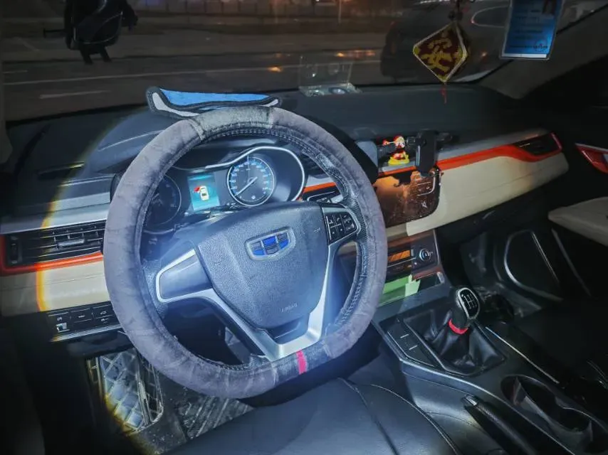 2018 Geely Emgrand 1.5L 109HP L4 5MT,autocango,china used car exporter,china ev exporter,chinese used car exporter,chinese used ev exporter