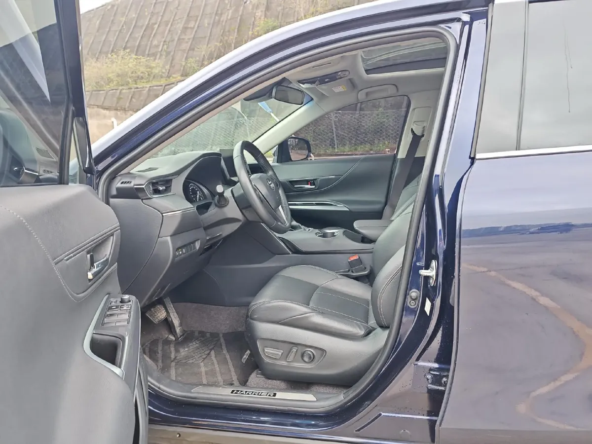 2023 Toyota Harrier 2.0L 171HP L4 CVT,autocango,china used car exporter,china ev exporter,chinese used car exporter,chinese used ev exporter