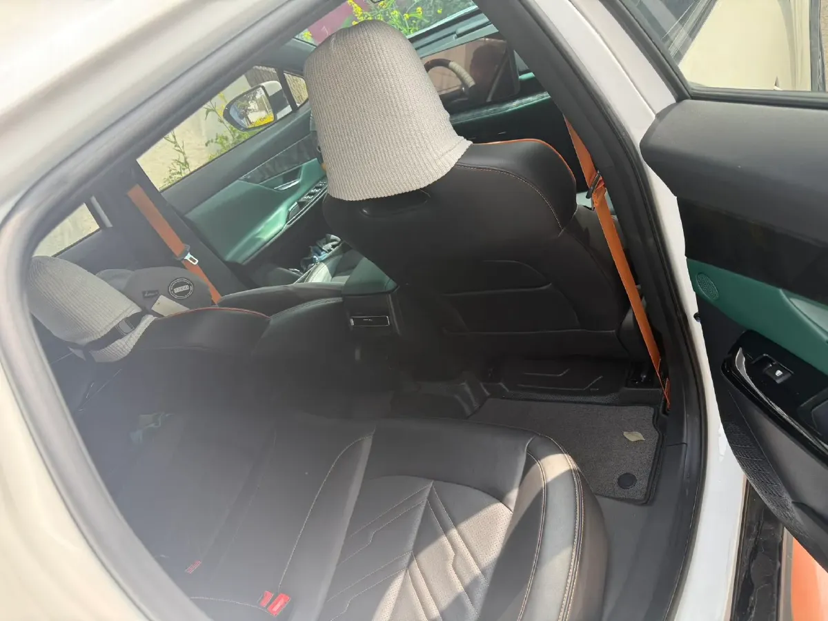 2023 ChangAn UNI-T 1.5T 188HP L4 7DCT,autocango,china used car exporter,china ev exporter,chinese used car exporter,chinese used ev exporter