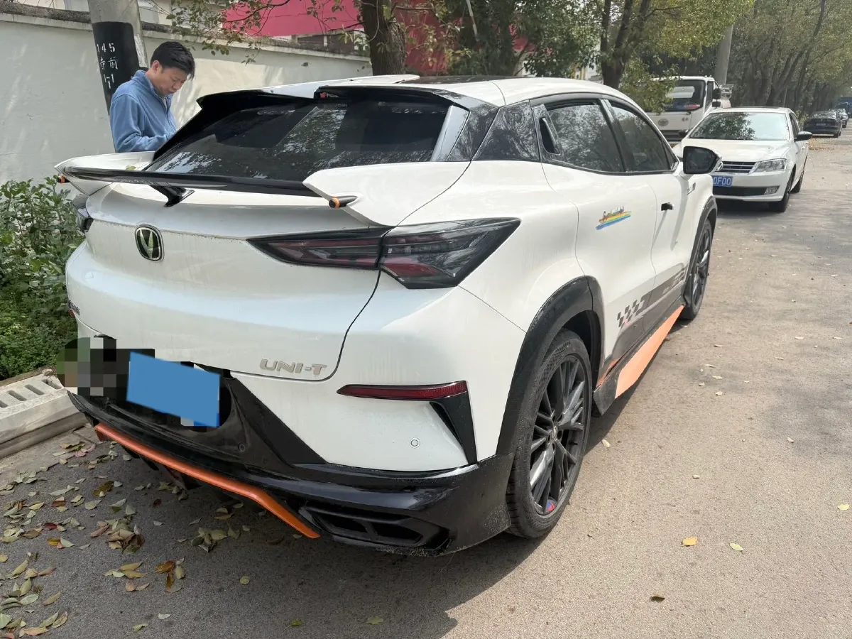 2023 ChangAn UNI-T 1.5T 188HP L4 7DCT,autocango,china used car exporter,china ev exporter,chinese used car exporter,chinese used ev exporter