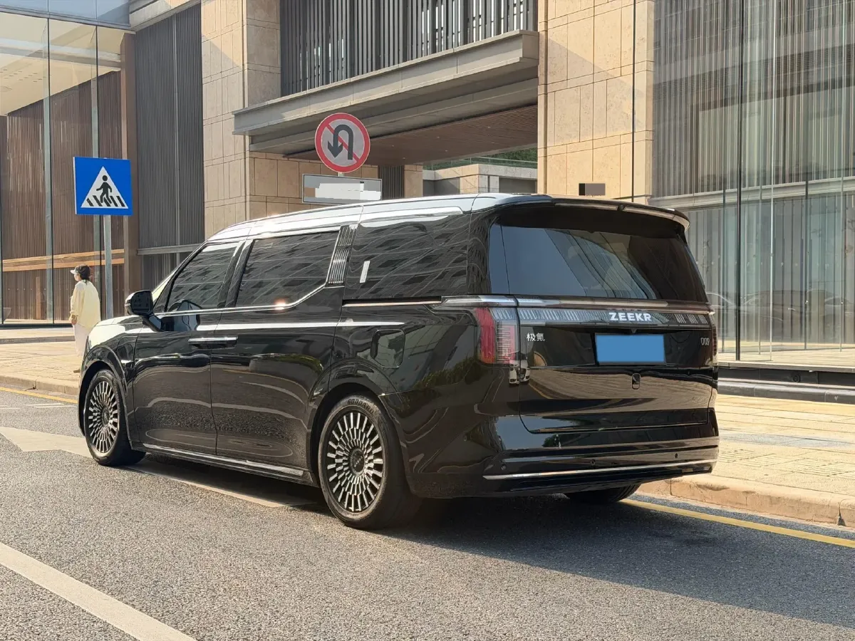 2024 Zeekr 009 BEV 108KWH,autocango,china used car exporter,china ev exporter,chinese used car exporter,chinese used ev exporter