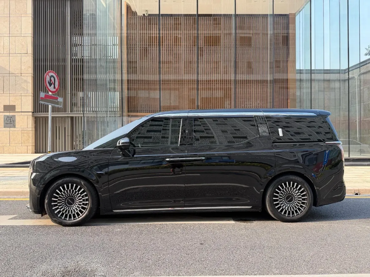 2024 Zeekr 009 BEV 108KWH,autocango,china used car exporter,china ev exporter,chinese used car exporter,chinese used ev exporter