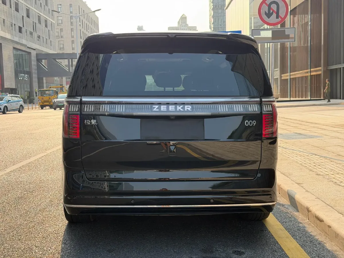 2024 Zeekr 009 BEV 108KWH,autocango,china used car exporter,china ev exporter,chinese used car exporter,chinese used ev exporter