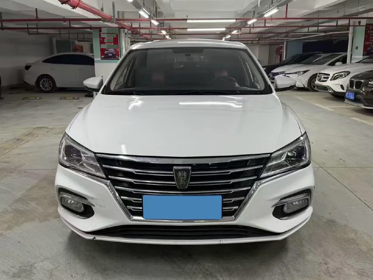 2020 Roewe i5 1.5L 120HP L4 CVT,autocango,china used car exporter,china ev exporter,chinese used car exporter,chinese used ev exporter