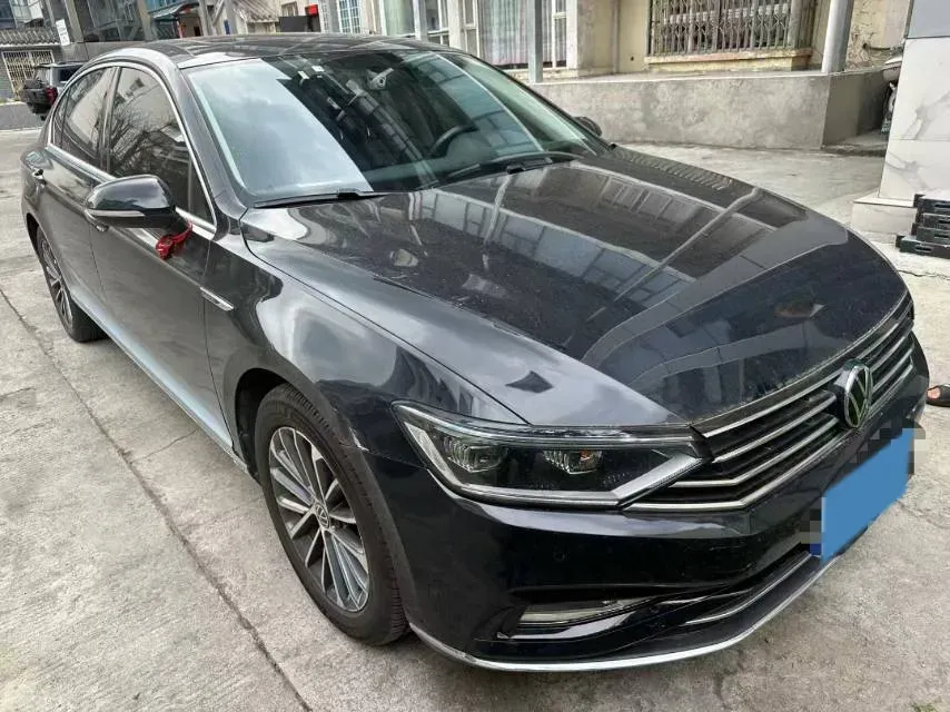 2020 Volkswagen Magotan 2.0T 186HP L4 7DCT,autocango,china used car exporter,china ev exporter,chinese used car exporter,chinese used ev exporter