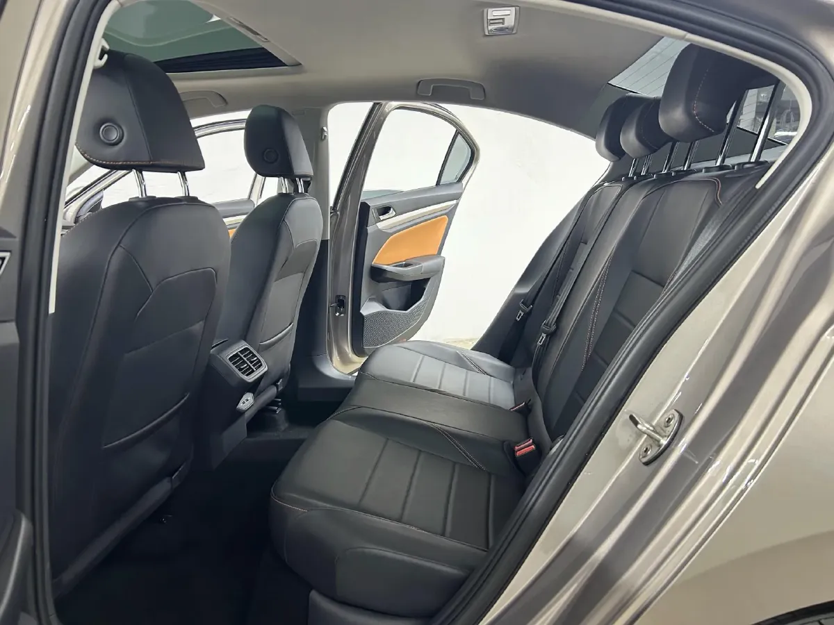 2023 Volkswagen Bora 1.2T 116HP L4 7DCT,autocango,china used car exporter,china ev exporter,chinese used car exporter,chinese used ev exporter