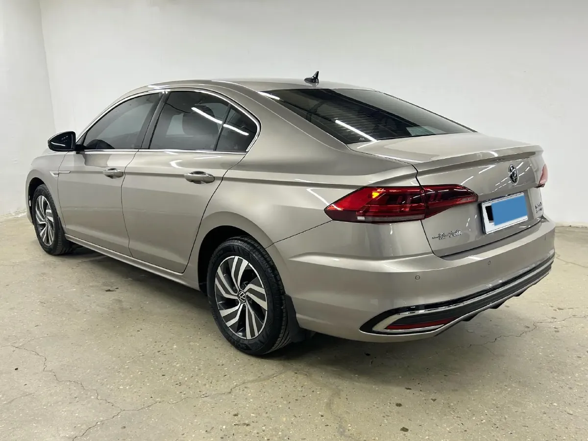 2023 Volkswagen Bora 1.2T 116HP L4 7DCT,autocango,china used car exporter,china ev exporter,chinese used car exporter,chinese used ev exporter