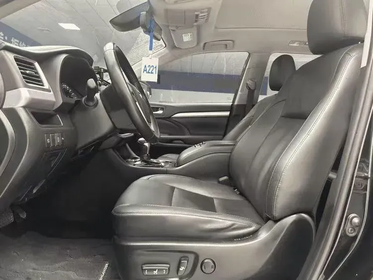 2019 Mazda CX-8 2.5L 192HP L4 6AT,autocango,china used car exporter,china ev exporter,chinese used car exporter,chinese used ev exporter