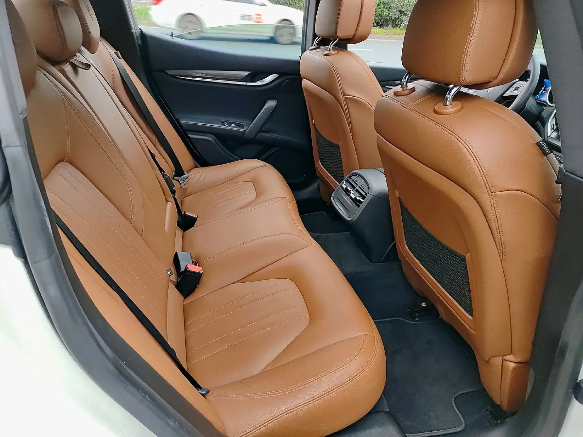 2018 Maserati Ghibli 3.0T 350HP V6 8AT,autocango,china used car exporter,china ev exporter,chinese used car exporter,chinese used ev exporter