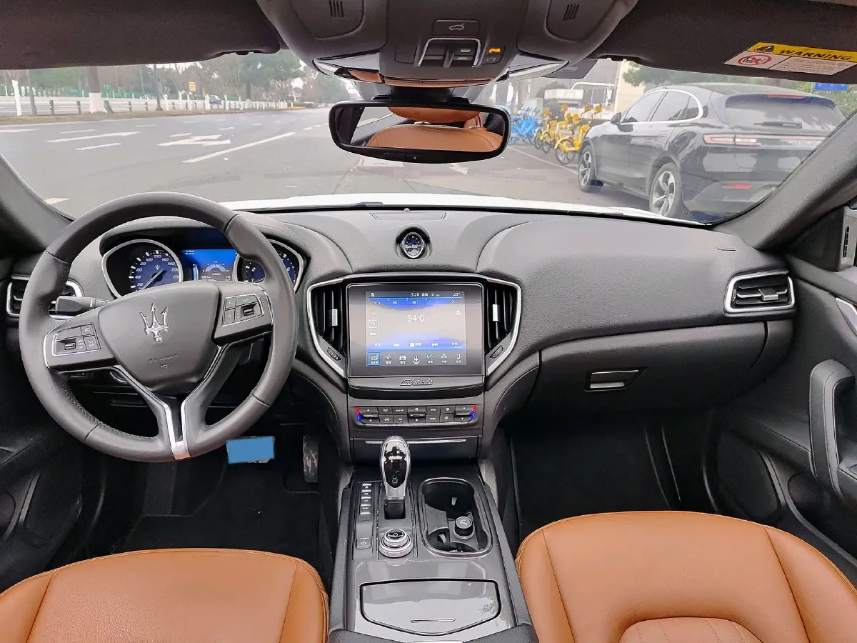 2018 Maserati Ghibli 3.0T 350HP V6 8AT,autocango,china used car exporter,china ev exporter,chinese used car exporter,chinese used ev exporter