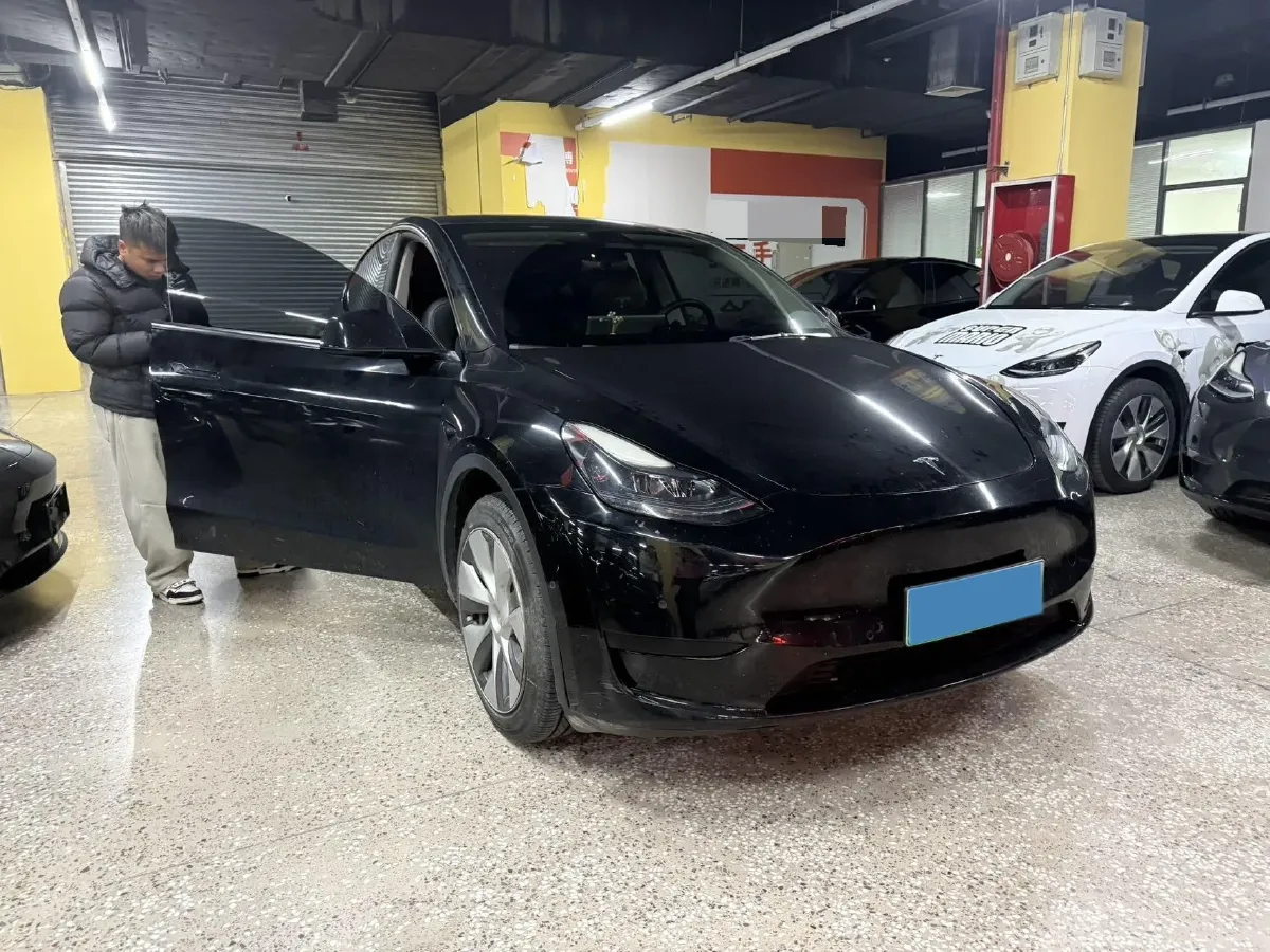 2022 Tesla Model Y BEV 60KWH,autocango,china used car exporter,china ev exporter,chinese used car exporter,chinese used ev exporter