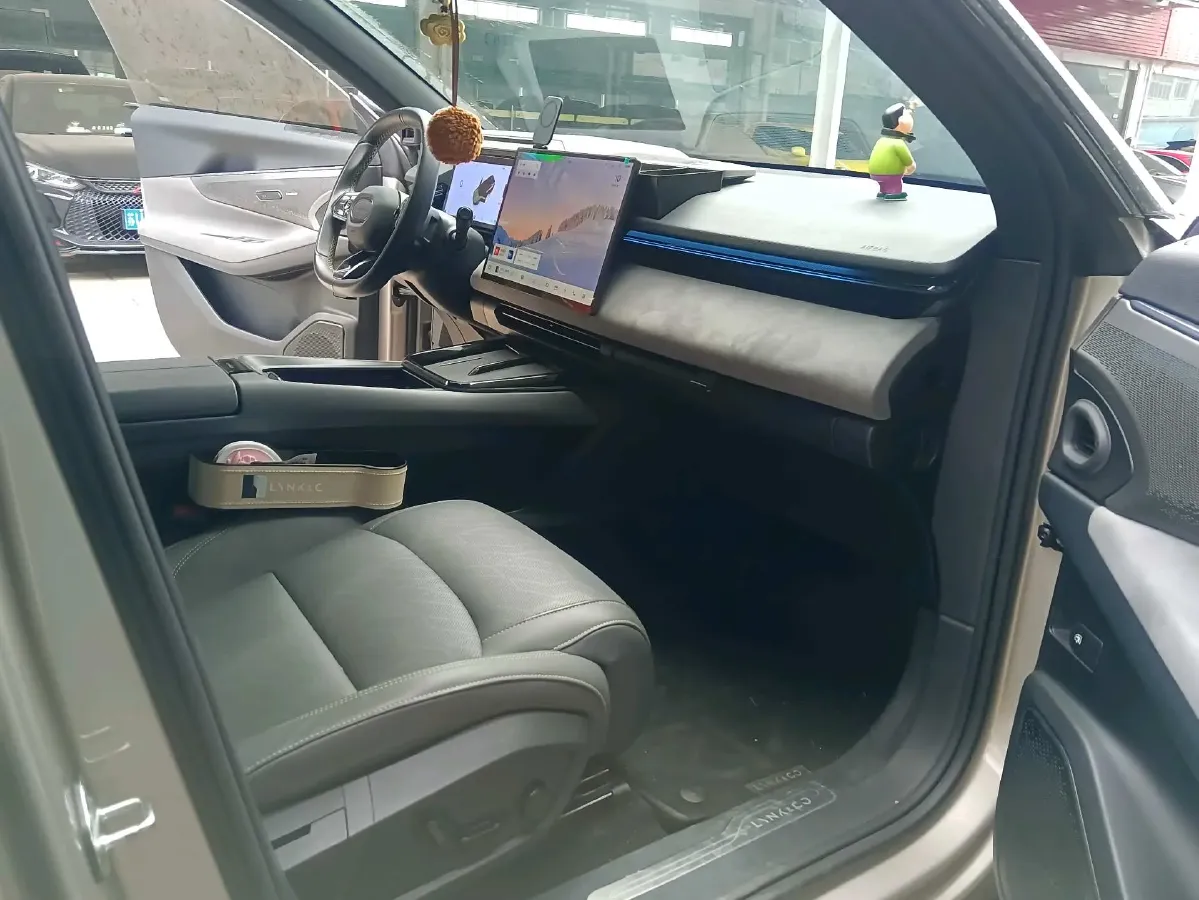 2025 LYNK&CO 08 EM-P 1.5T 163HP L4 3DHT PHEV 39.6/39.8KWH,autocango,china used car exporter,china ev exporter,chinese used car exporter,chinese used ev exporter