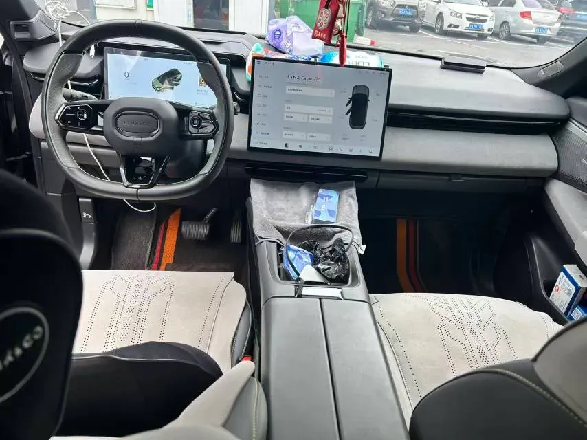 2023 LYNK&CO 08 EM-P 1.5T 163HP L4 3DHT PHEV 39.6KWH,autocango,china used car exporter,china ev exporter,chinese used car exporter,chinese used ev exporter