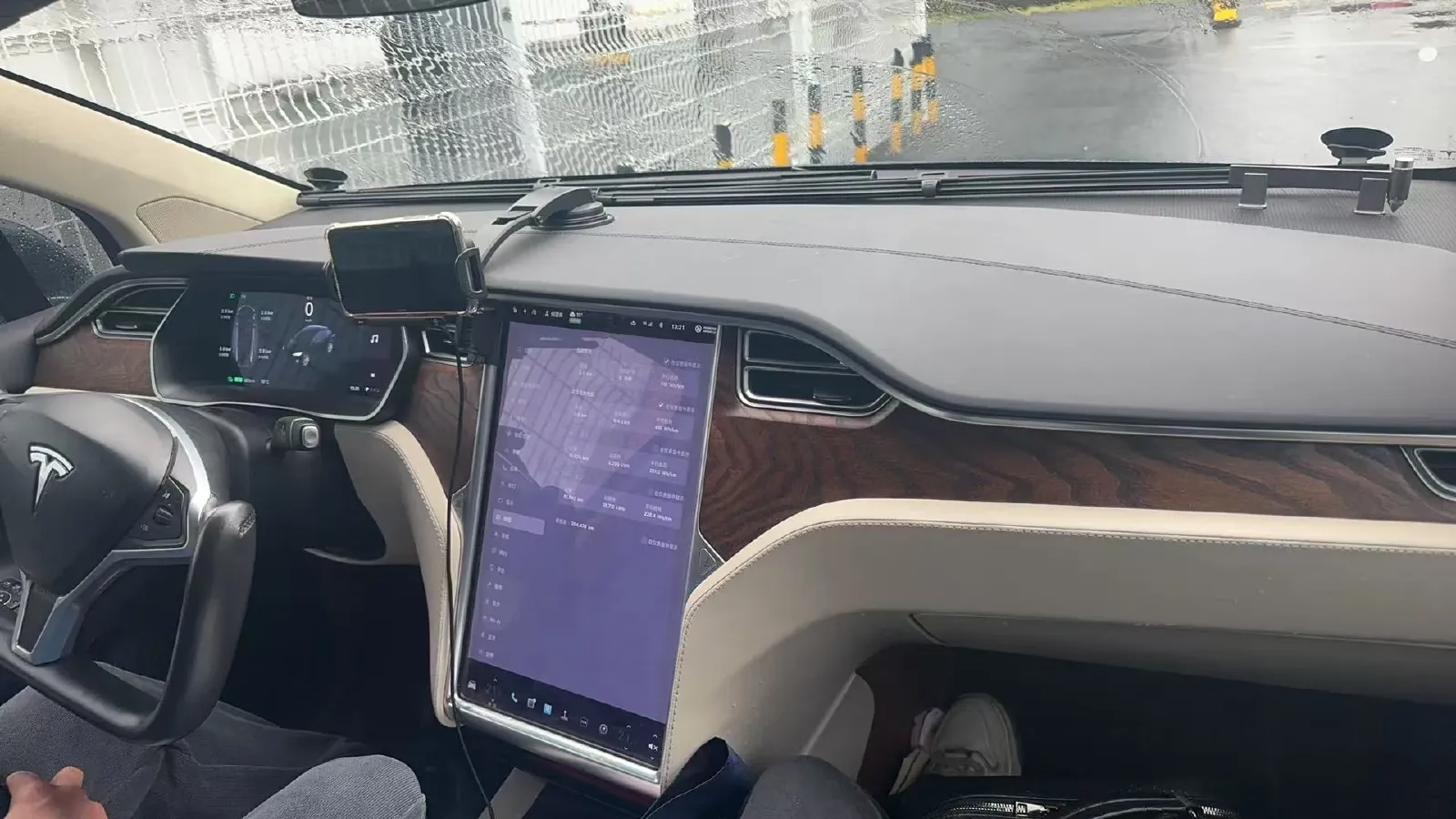 2017 Tesla Model X BEV 100KWH,autocango,china used car exporter,china ev exporter,chinese used car exporter,chinese used ev exporter