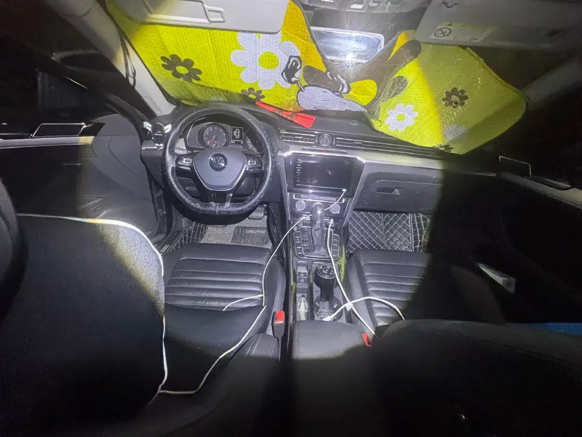 2018 Volkswagen Magotan 1.8T 180HP L4 7DCT,autocango,china used car exporter,china ev exporter,chinese used car exporter,chinese used ev exporter