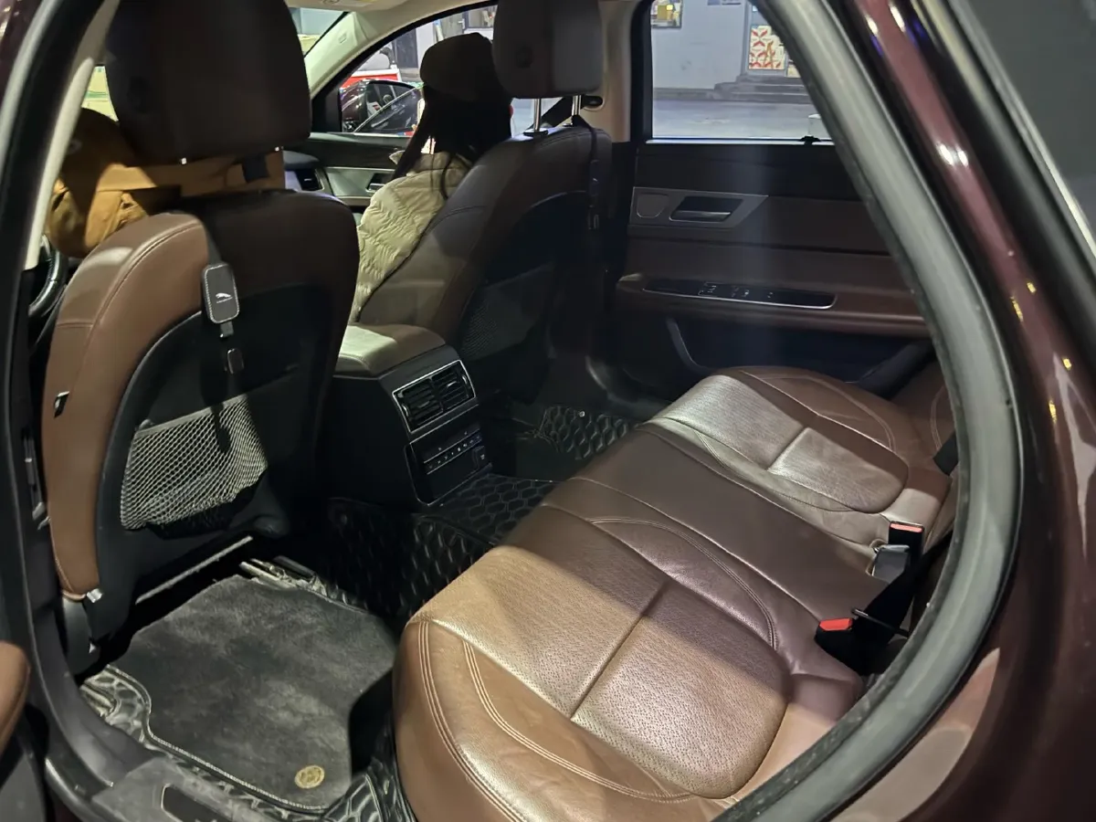 2019 Jaguar XFL 2.0T 250HP L4 8AT,autocango,china used car exporter,china ev exporter,chinese used car exporter,chinese used ev exporter