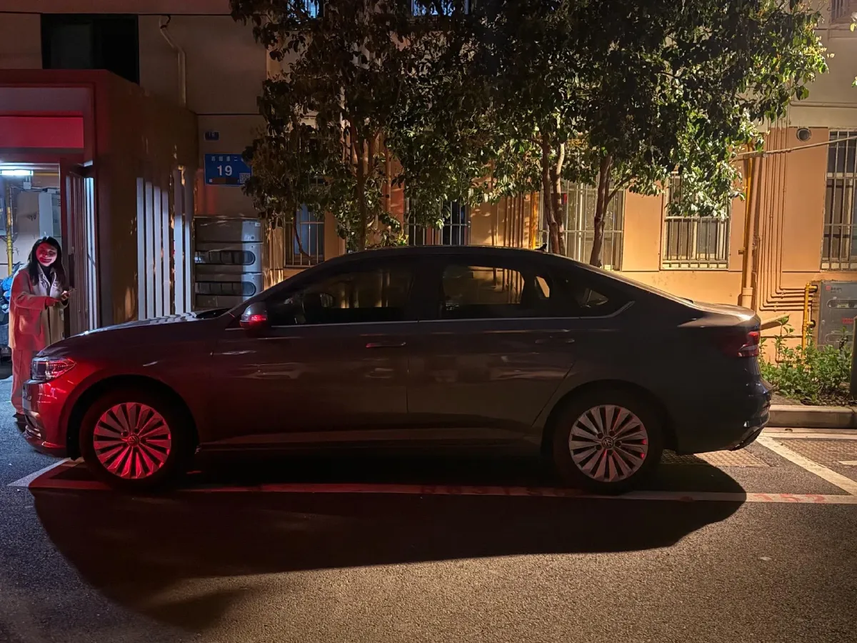 2018 Skoda Karoq 1.4T 150HP L4 7DCT,autocango,china used car exporter,china ev exporter,chinese used car exporter,chinese used ev exporter