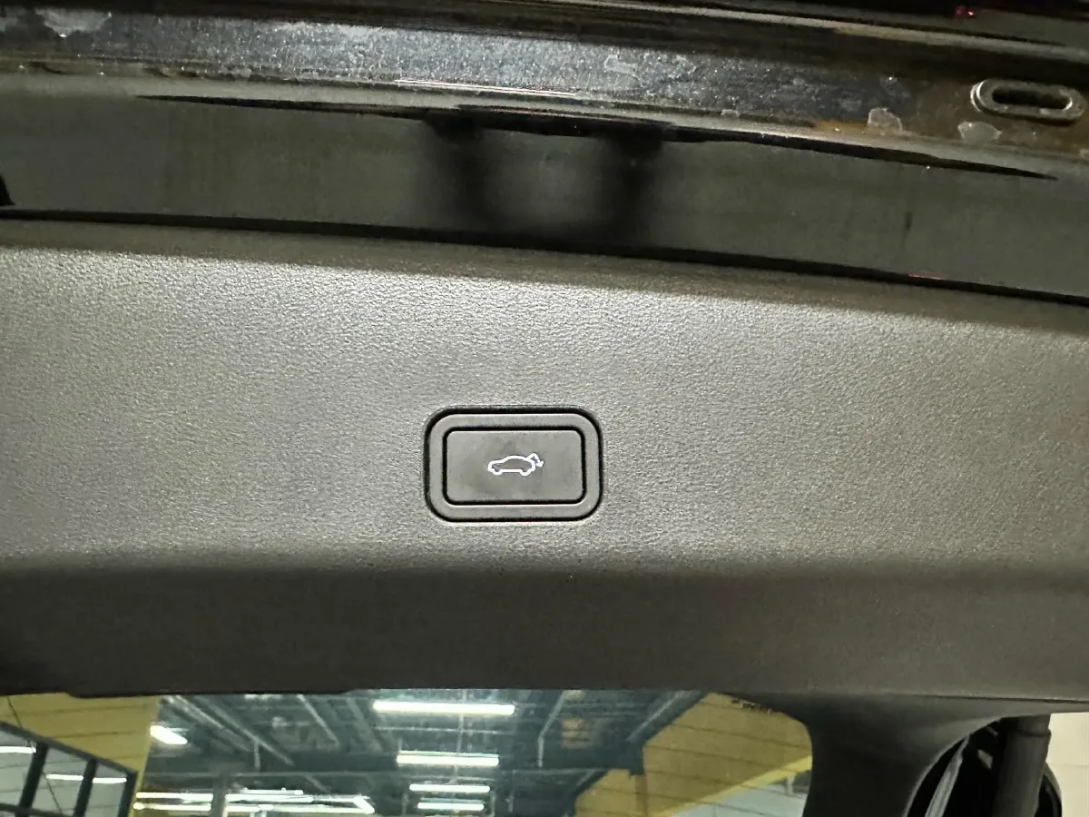 2024 Geely Monjaro 2.0T 238HP L4 8AT,autocango,china used car exporter,china ev exporter,chinese used car exporter,chinese used ev exporter