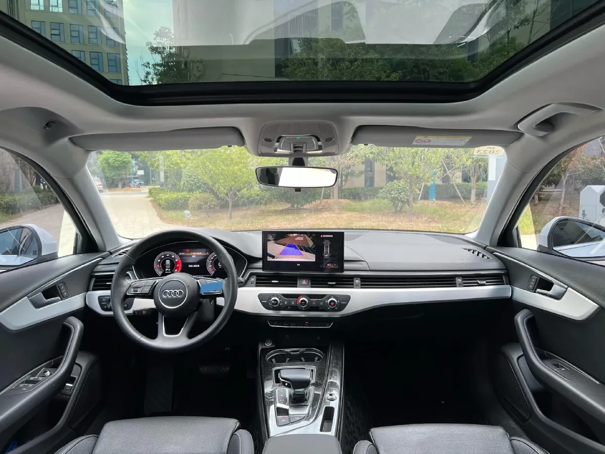 2022 Audi A4L 2.0T 190HP L4 7DCT,autocango,china used car exporter,china ev exporter,chinese used car exporter,chinese used ev exporter