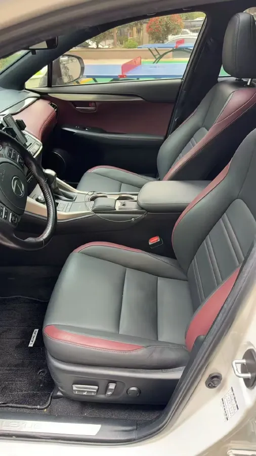 2020 Lexus ES 2.5L 207HP L4 8AT,autocango,china used car exporter,china ev exporter,chinese used car exporter,chinese used ev exporter