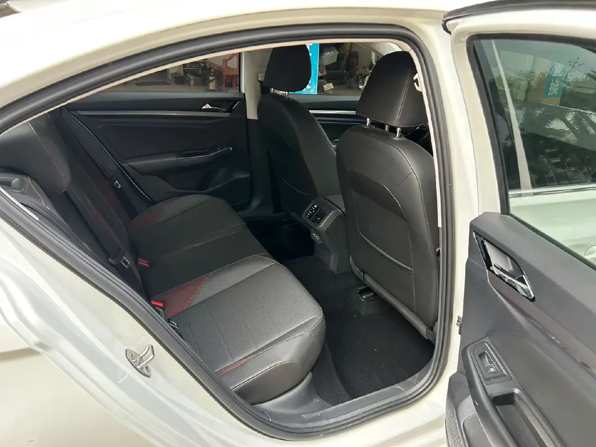 2021 Volkswagen Bora 1.5L 113HP L4 6AT,autocango,china used car exporter,china ev exporter,chinese used car exporter,chinese used ev exporter