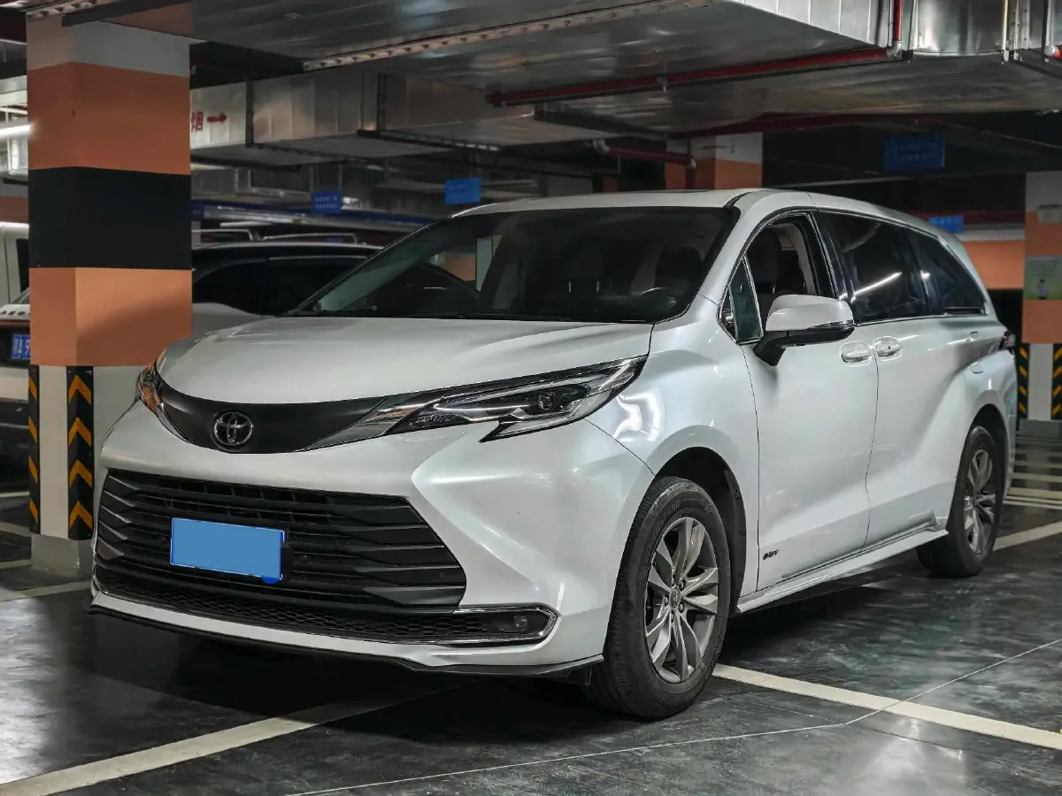 2024 Toyota Sienna 2.5L 189HP L4 E-CVT Hybrid,autocango,china used car exporter,china ev exporter,chinese used car exporter,chinese used ev exporter