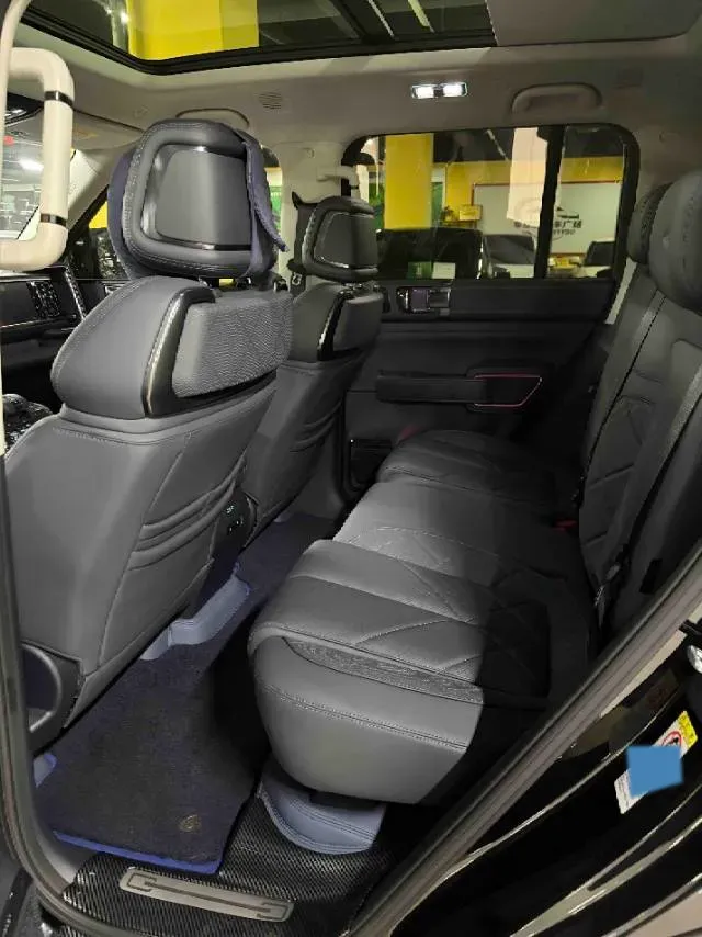 2023 FangChengBao Bao 5 1.5T 194HP L4 E-CVT PHEV 31.8KWH,autocango,china used car exporter,china ev exporter,chinese used car exporter,chinese used ev exporter