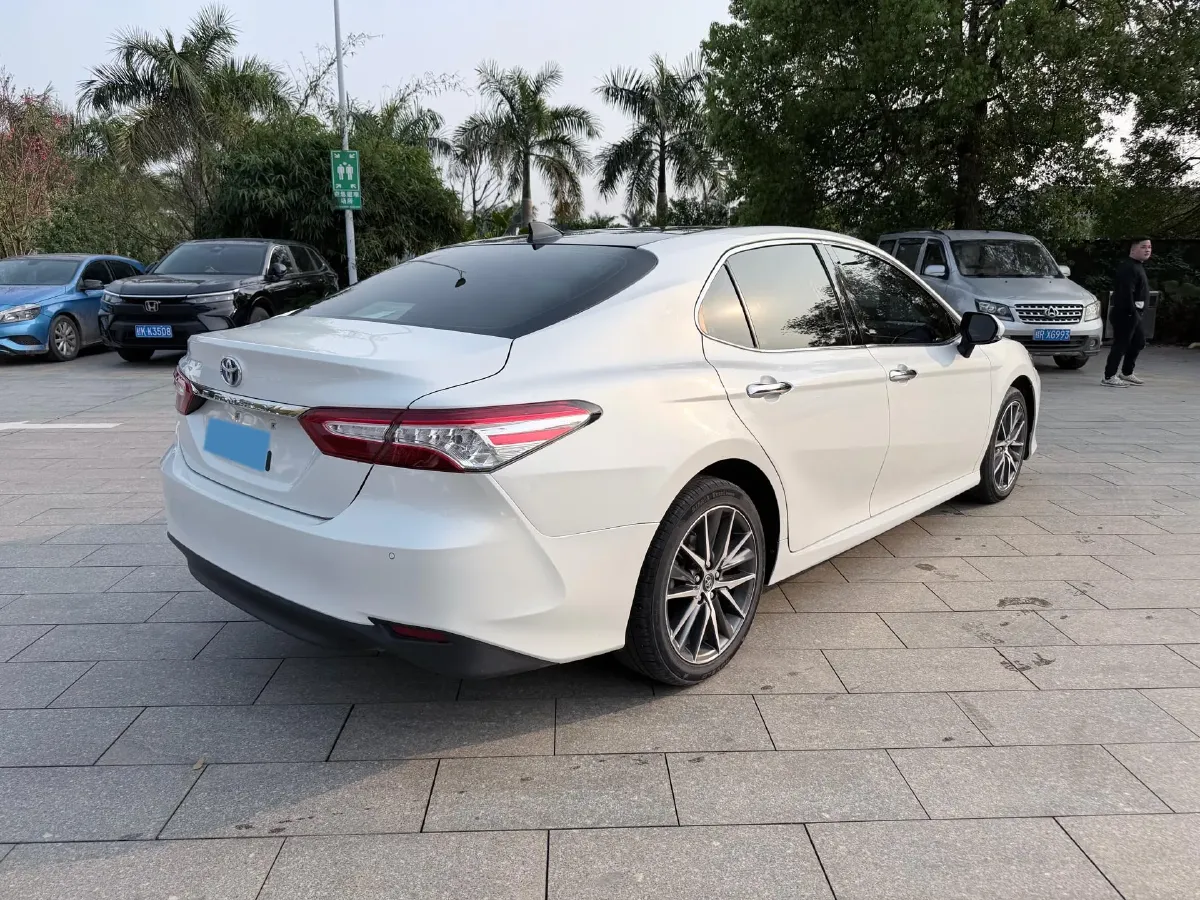 2021 Toyota Camry 2.5L 178HP L4 E-CVT Hybrid,autocango,china used car exporter,china ev exporter,chinese used car exporter,chinese used ev exporter