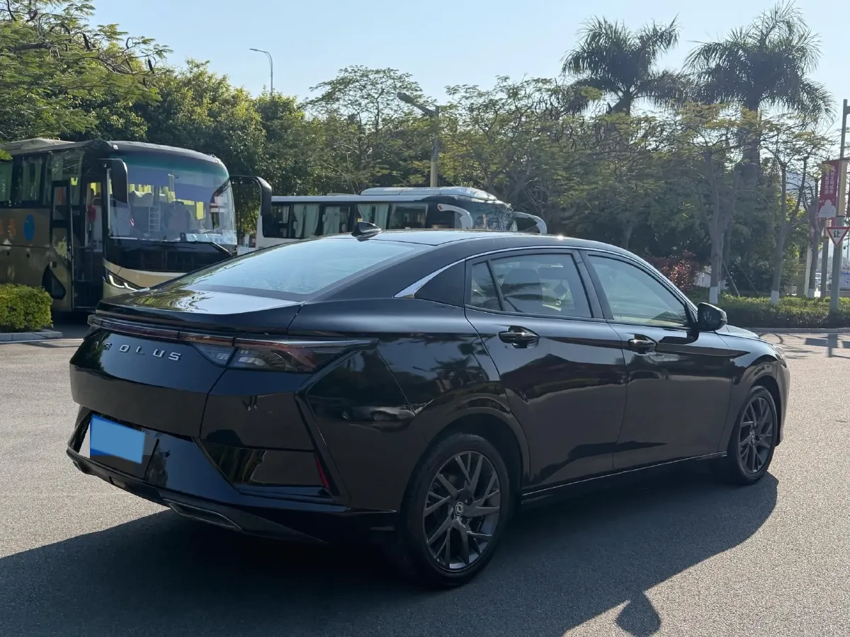 2020 DongFeng Aeolus YiXuan 1.5T 150HP L4 6DCT,autocango,china used car exporter,china ev exporter,chinese used car exporter,chinese used ev exporter