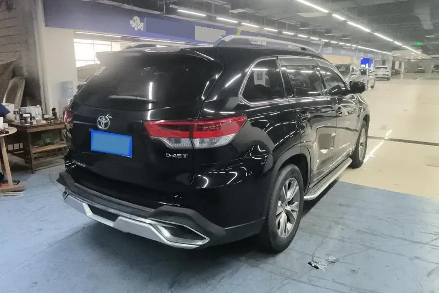 2021 Toyota Highlander 2.0T 220HP L4 6AT,autocango,china used car exporter,china ev exporter,chinese used car exporter,chinese used ev exporter