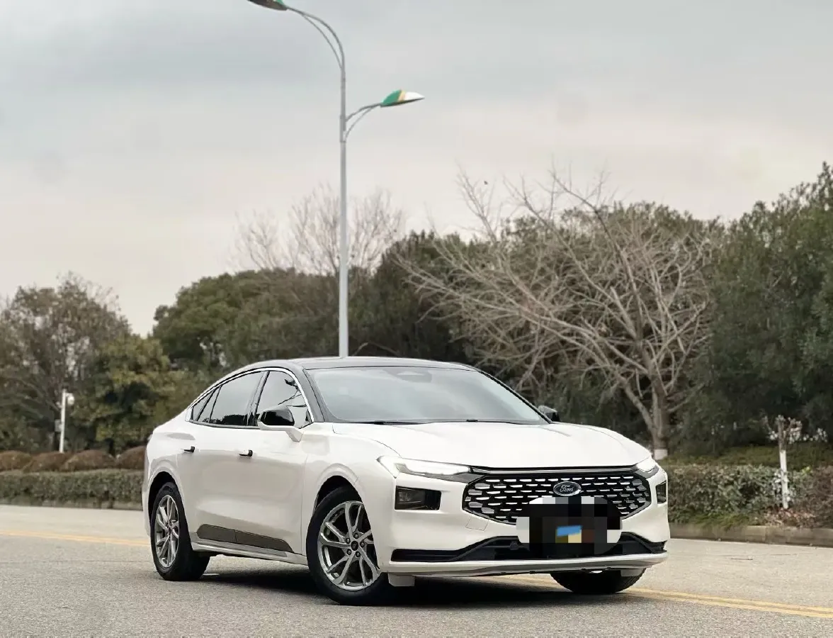 2022 Ford Mondeo 2.0T 238HP L4 8AT,autocango,china used car exporter,china ev exporter,chinese used car exporter,chinese used ev exporter