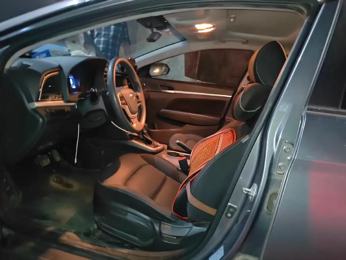 2016 Hyundai Elantra 1.6L 130HP L4 6AT,autocango,china used car exporter,china ev exporter,chinese used car exporter,chinese used ev exporter