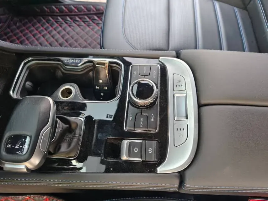 2021 Beijing BJ40 2.0T 163HP L4 8AT,autocango,china used car exporter,china ev exporter,chinese used car exporter,chinese used ev exporter