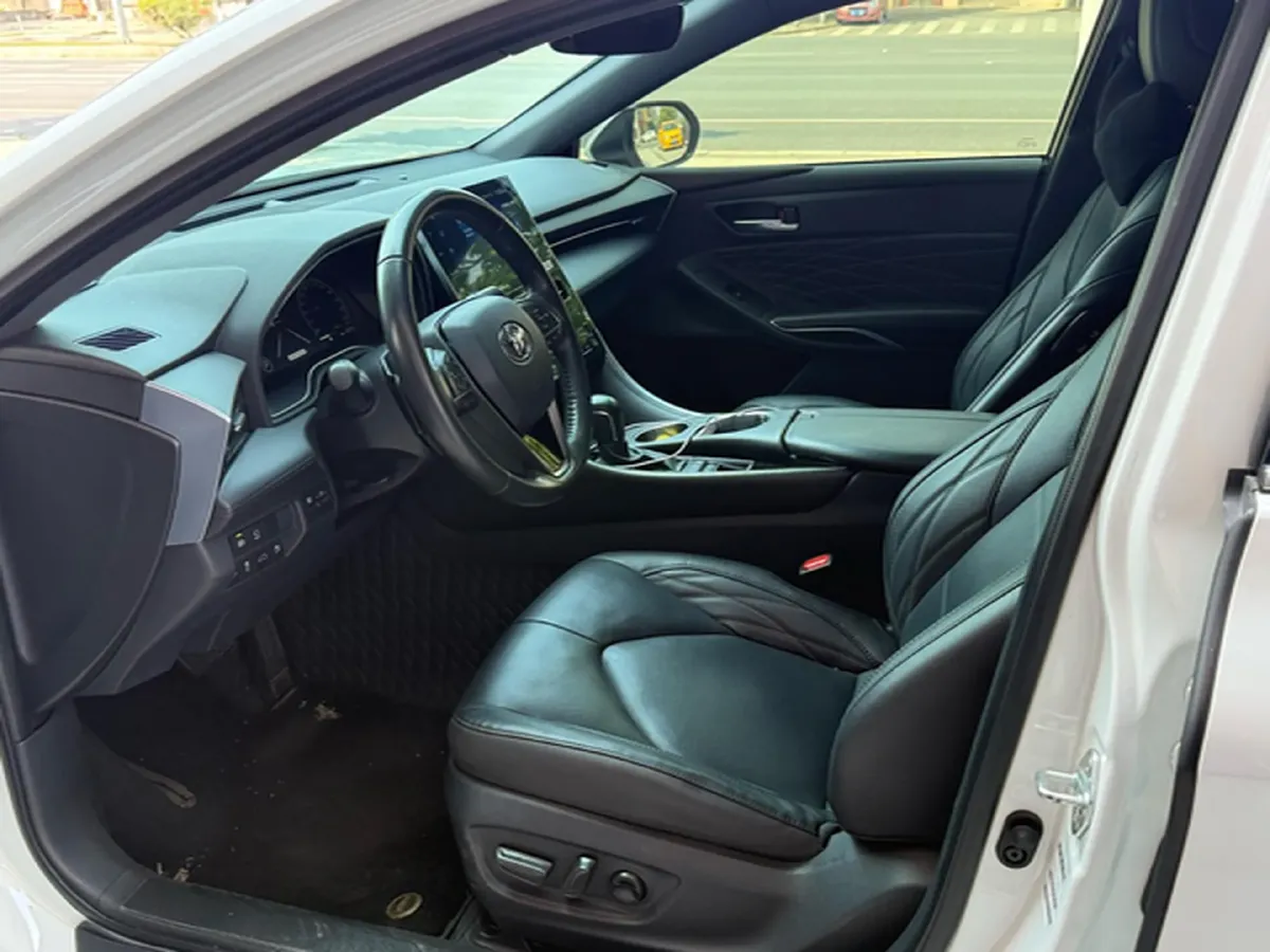 2023 Toyota Avalon 2.5L 207HP L4 8AT,autocango,china used car exporter,china ev exporter,chinese used car exporter,chinese used ev exporter