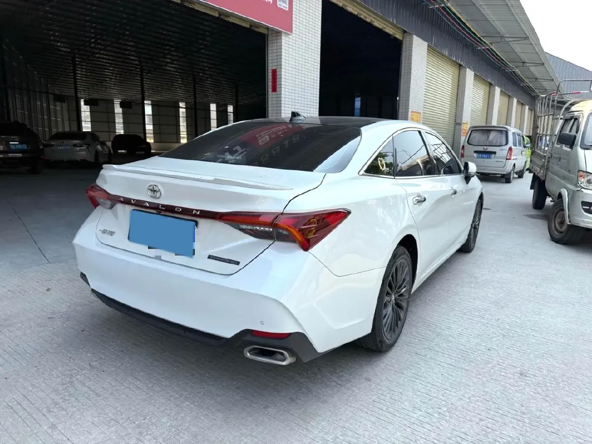 2023 Toyota Avalon 2.5L 207HP L4 8AT,autocango,china used car exporter,china ev exporter,chinese used car exporter,chinese used ev exporter