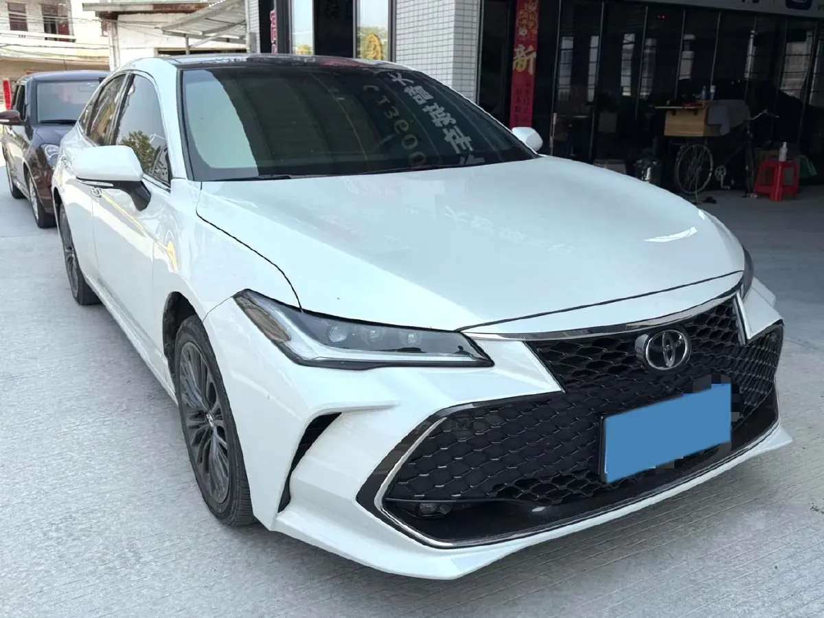 2023 Toyota Avalon 2.5L 207HP L4 8AT,autocango,china used car exporter,china ev exporter,chinese used car exporter,chinese used ev exporter