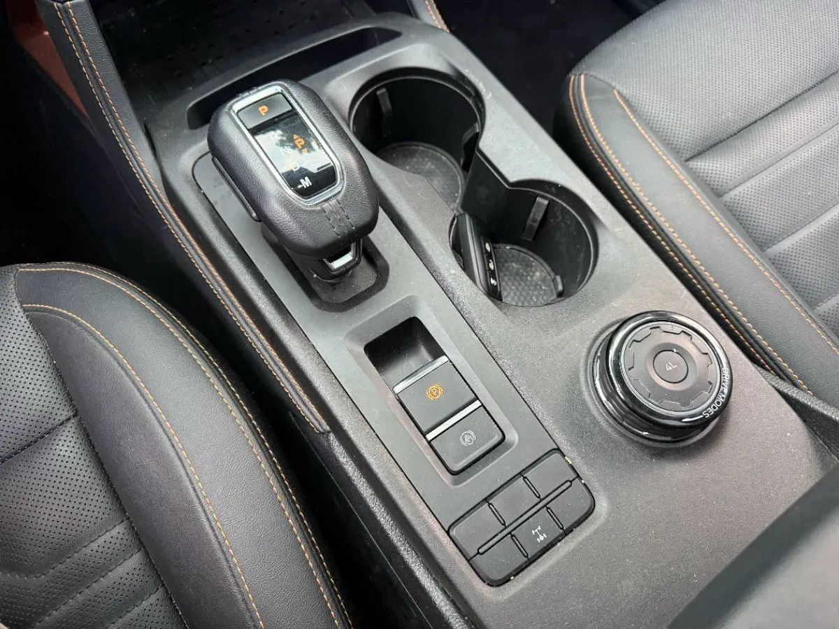 2023 Ford Ranger 2.3T 186HP L4 8AT,autocango,china used car exporter,china ev exporter,chinese used car exporter,chinese used ev exporter