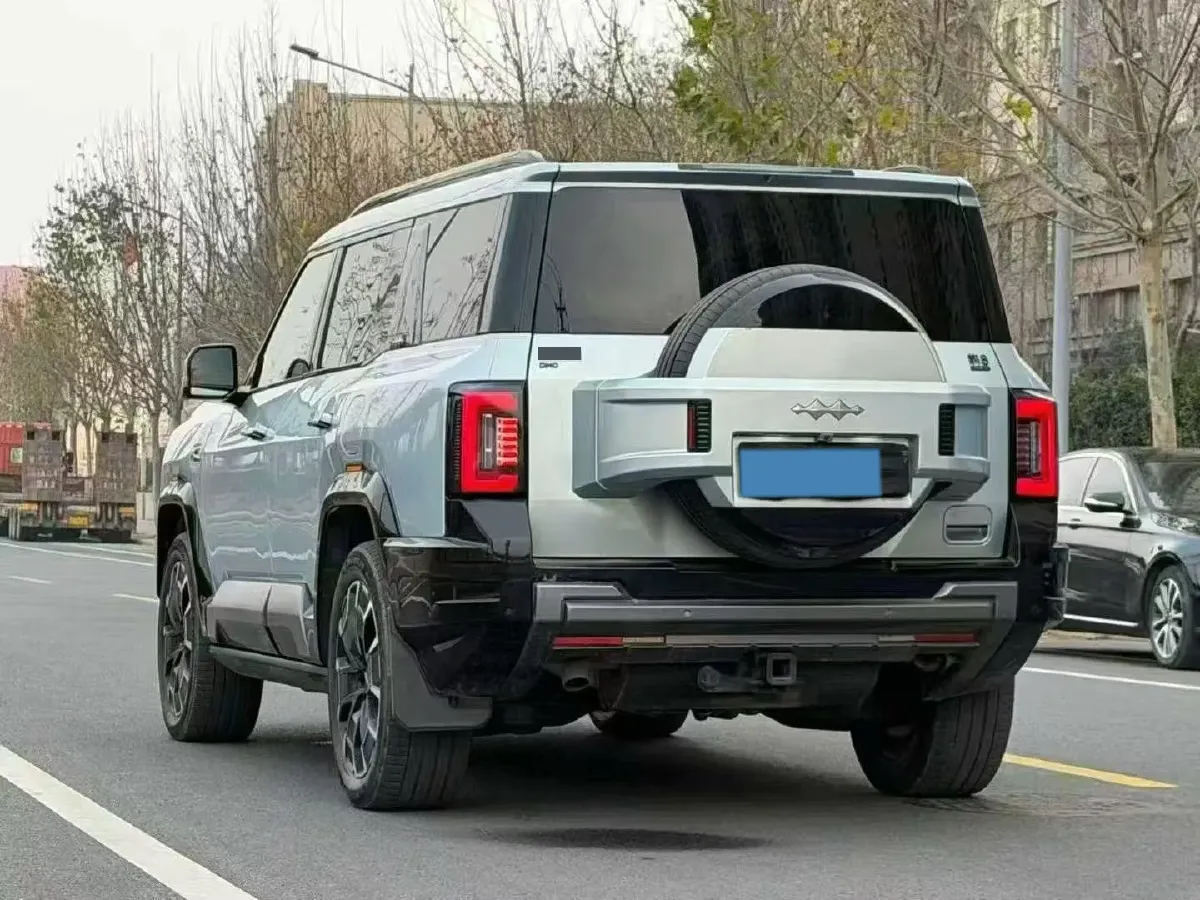 2025 FangChengBao Bao 8 2.0T 245HP L4 E-CVT PHEV 36.8KWH,autocango,china used car exporter,china ev exporter,chinese used car exporter,chinese used ev exporter