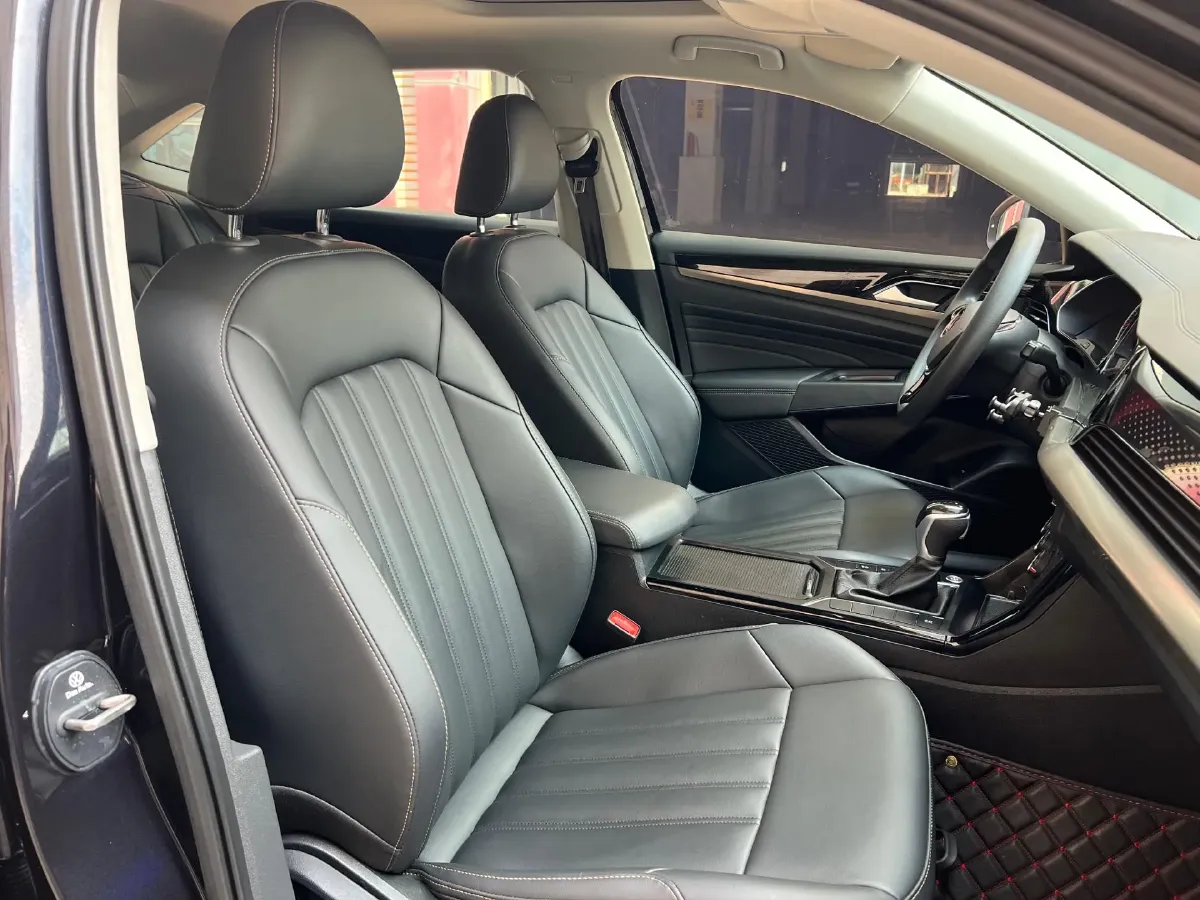 2021 Volkswagen Passat 1.4T 150HP L4 7DCT,autocango,china used car exporter,china ev exporter,chinese used car exporter,chinese used ev exporter