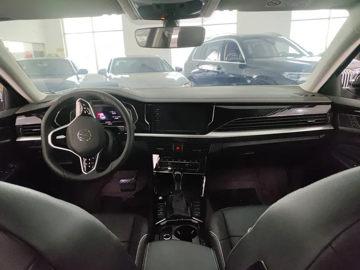 2023 Volkswagen Passat 2.0T 186HP L4 7DCT,autocango,china used car exporter,china ev exporter,chinese used car exporter,chinese used ev exporter