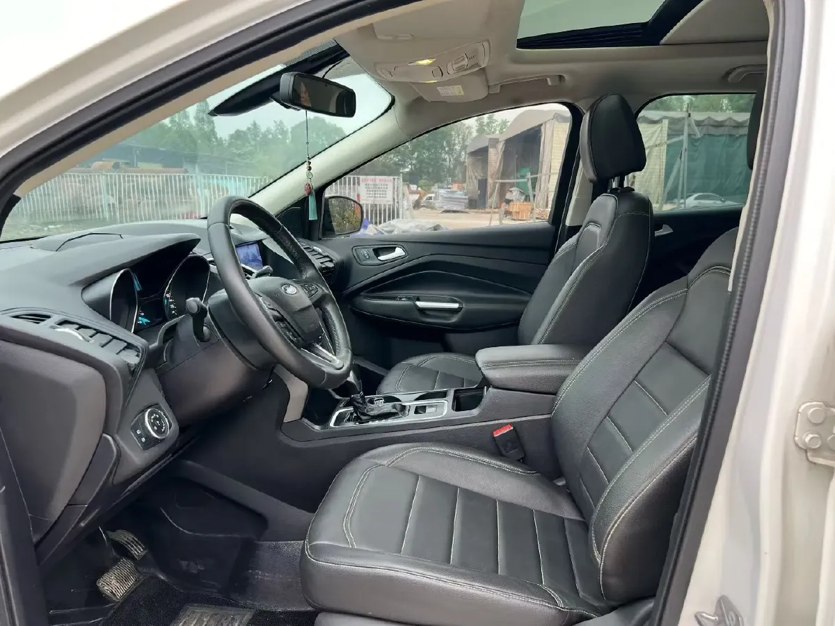 2018 Nissan Terra 2.5L 184HP L4 7AT,autocango,china used car exporter,china ev exporter,chinese used car exporter,chinese used ev exporter