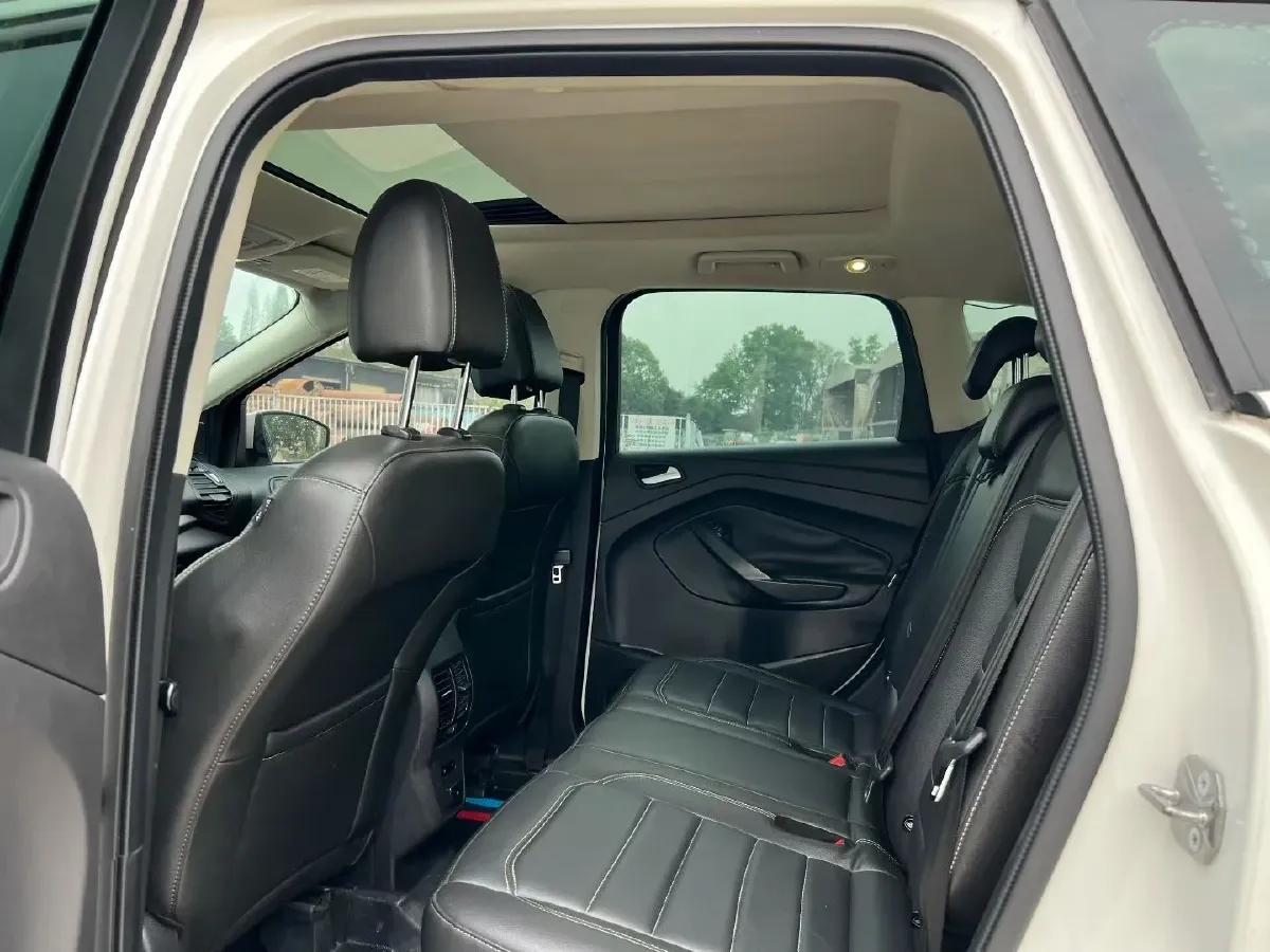 2018 Nissan Terra 2.5L 184HP L4 7AT,autocango,china used car exporter,china ev exporter,chinese used car exporter,chinese used ev exporter