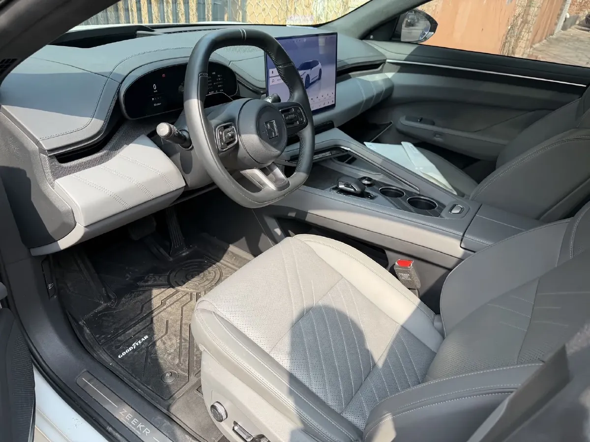 2024 Zeekr 001 BEV 95KWH,autocango,china used car exporter,china ev exporter,chinese used car exporter,chinese used ev exporter