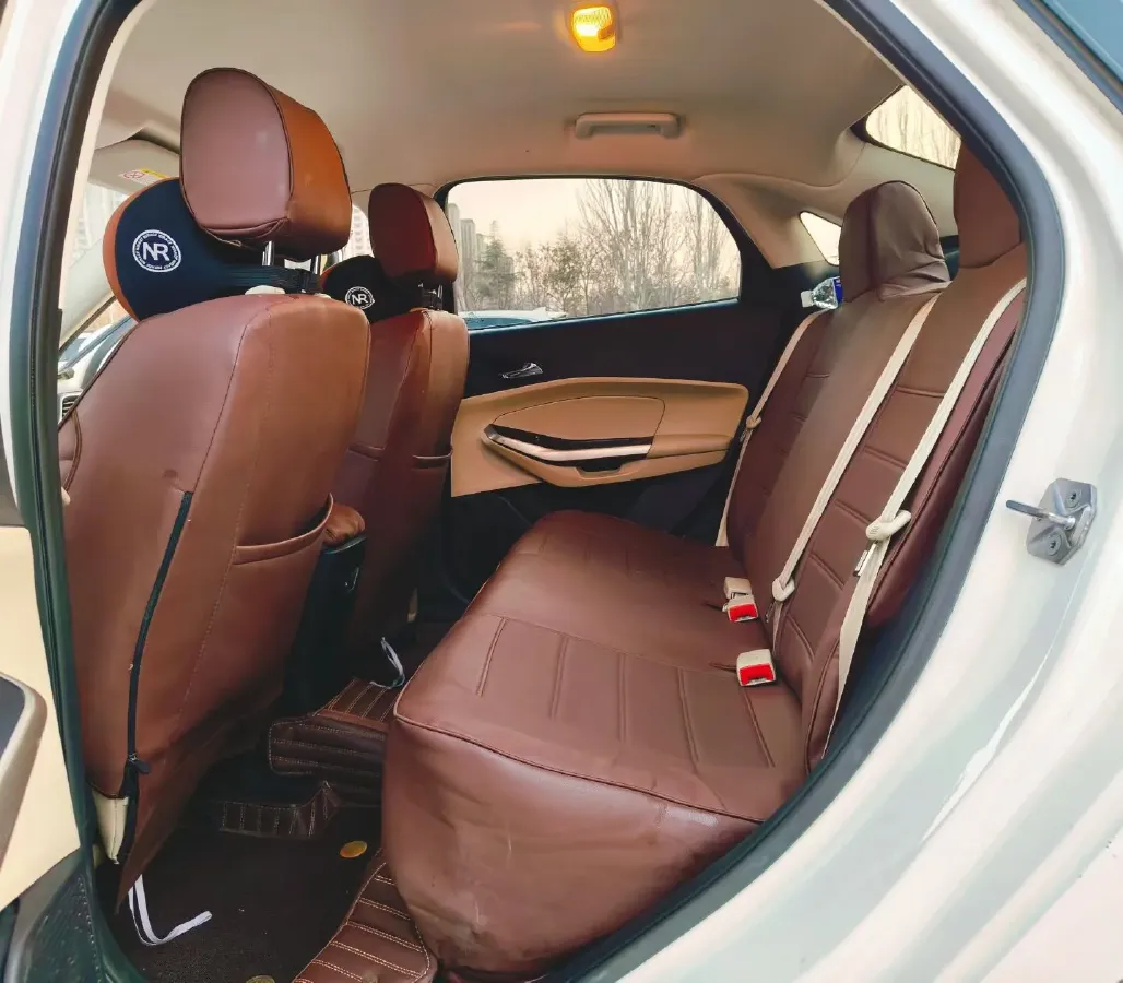 2017 Ford Escort 1.5L 113HP L4 6AT,autocango,china used car exporter,china ev exporter,chinese used car exporter,chinese used ev exporter